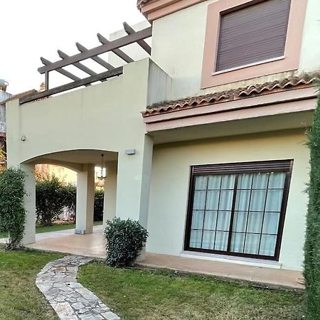 Вилла Casa En Ruta De La Plata Con Piscina Comunitaria Гильена Экстерьер фото