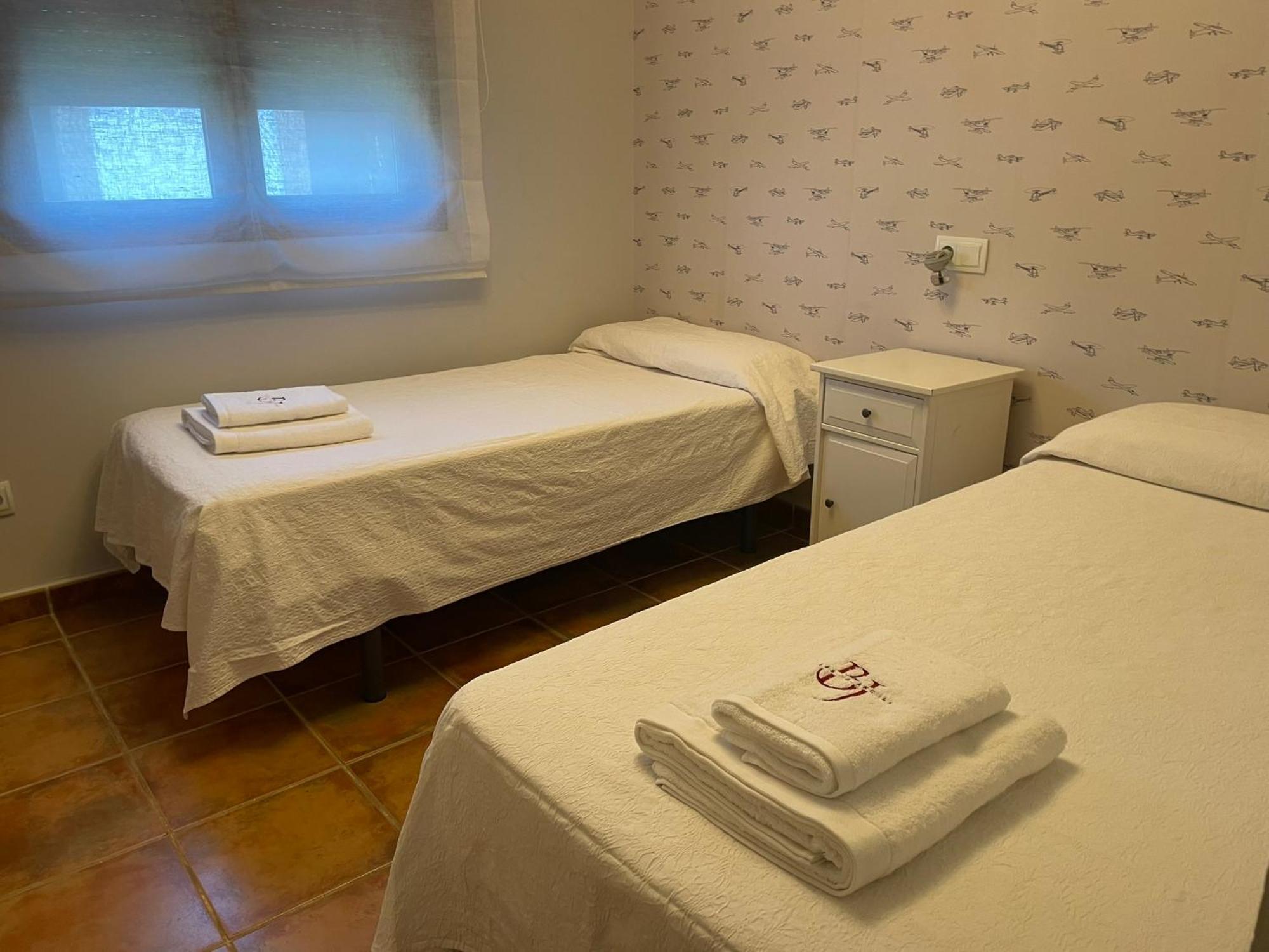 Вилла Casa En Ruta De La Plata Con Piscina Comunitaria Гильена Экстерьер фото