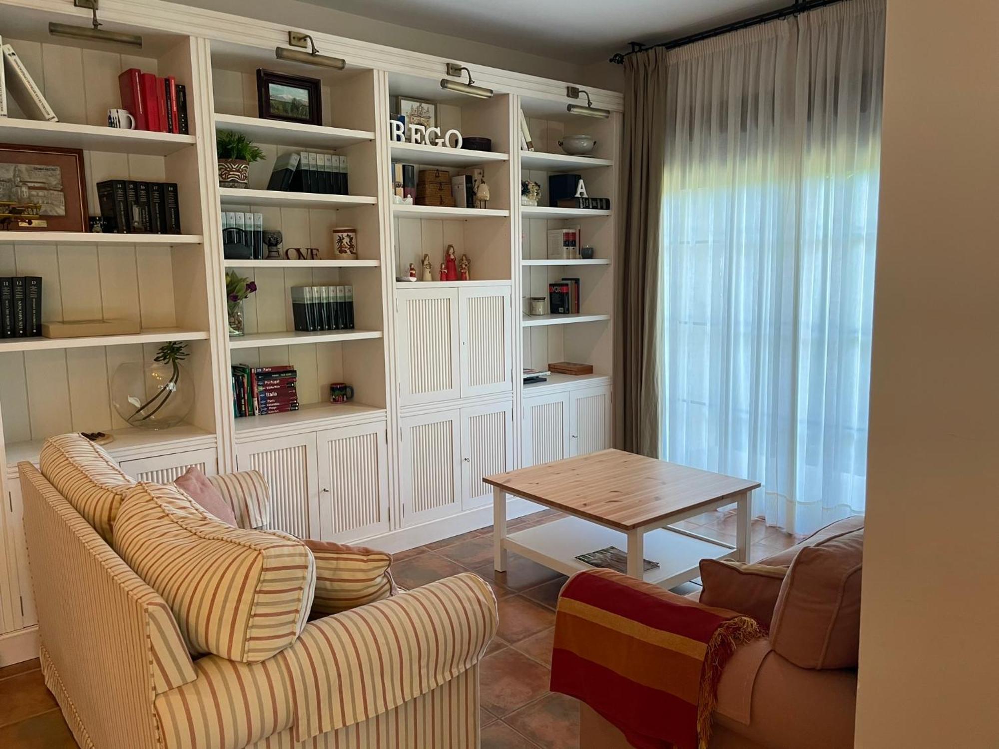 Вилла Casa En Ruta De La Plata Con Piscina Comunitaria Гильена Экстерьер фото